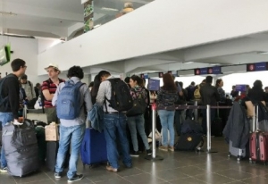 Aerol&iacute;neas ser&iacute;an obligadas a pagar indemnizaciones a pasajeros afectados por sobreventa de pasajes
