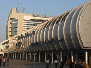 Egipto y L&iacute;bano abren sus aeropuertos al tr&aacute;fico internacional