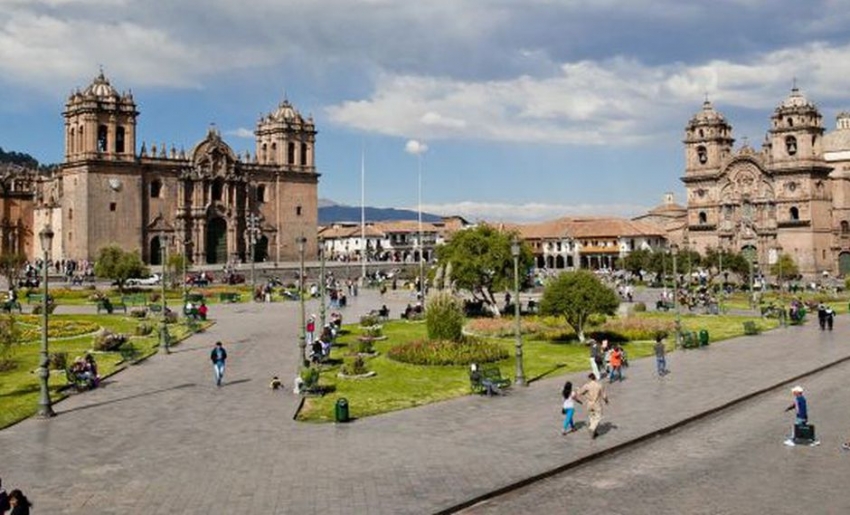 Cusco eval&uacute;a situaci&oacute;n de turistas extranjeros