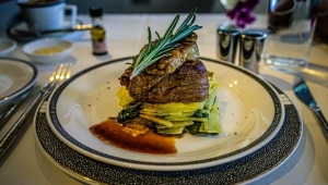 Las 8 mejores propuestas gastron&oacute;micas de aerol&iacute;neas