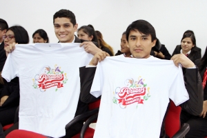 Dos estudiantes peruanos de turismo considerados entre los diez mejores del mundo