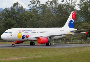 VivaColombia anunci&oacute; que dejar&aacute; de volar a Cali y Barranquilla