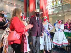Pr&iacute;ncipe de M&oacute;naco disfrut&oacute; de la gastronom&iacute;a peruana en la Escuela de Hoteler&iacute;a de Montecarlo (V&Iacute;DEO)