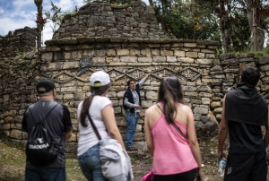 Ministro Ferreyros invita a peruanos a viajar durante el feriado largo (V&Iacute;DEO)