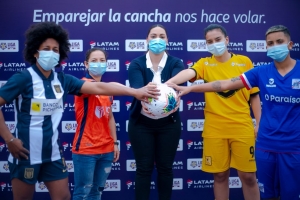 Liga Femenina de F&uacute;tbol ya cuenta con su primer patrocinador: LATAM Airlines Per&uacute; (V&Iacute;DEO)