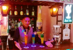 Bartender Frank  Rosales &ldquo;La barra de Don Esteban pone en valor los insumos de las tres regiones de nuestro Per&uacute;&rdquo;