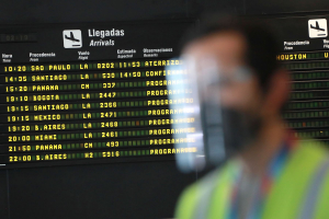 AETAI: Puntualidad de vuelos est&aacute; siendo afectada por huelga de controladores a&eacute;reos