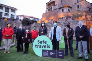 Ministra Roc&iacute;o Barrios entreg&oacute; el Sello Safe Travels a la ciudad del Cusco
