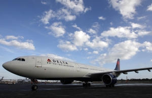 Delta te ofrecer&aacute; hasta 10.000 d&oacute;lares para que dejes tu asiento