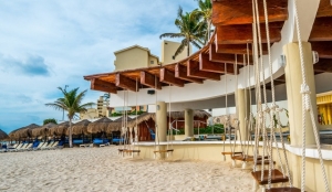 Canc&uacute;n recupera la mitad de los empleos perdidos por el Covid
