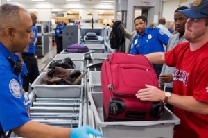 Estos son los nuevos controles en los aeropuertos de Estados Unidos