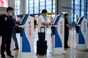 Aerol&iacute;neas chinas ofrecen viajes ilimitados para revivir la industria del turismo