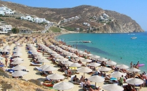 Grecia valora cerrarse de nuevo al turismo internacional