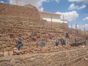 Descubren andenes y recintos incaicos en sector de Qentepata del parque arqueol&oacute;gico de Chinchero
