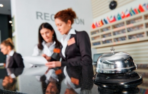 abanZa impartir&aacute; 9 talleres online gratuitos y apoyar&aacute; a 70 profesionales de hoteler&iacute;a y turismo que est&eacute;n desempleados