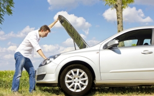 Viajes por feriado largo: Evita las fallas m&aacute;s comunes en tu auto