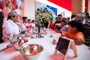 Per&uacute; muestra sus principales maravillas en el Dakar Village