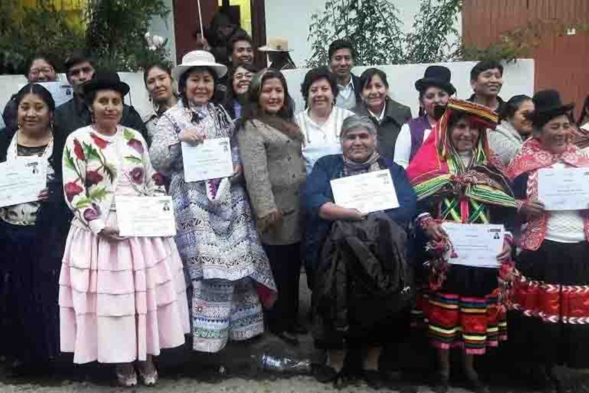 Mincetur: 81 artesanos del Per&uacute; son reconocidos como expertos en dise&ntilde;o textil