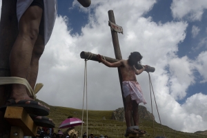 Huancavelica: V&iacute;a Crucis cerca del cielo