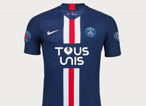 PSG lanza camiseta especial del club "Tous unis" (todos unidos) a beneficio del personal de salud de los hospitales de Par&iacute;s