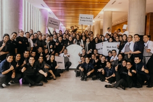 Pullman lleg&oacute; a Per&uacute; y Chile