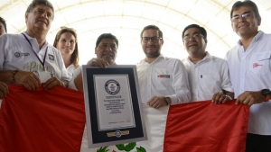 R&eacute;cord Guinness: en Ica se alcanz&oacute; la degustaci&oacute;n de Pisco m&aacute;s grande del mundo