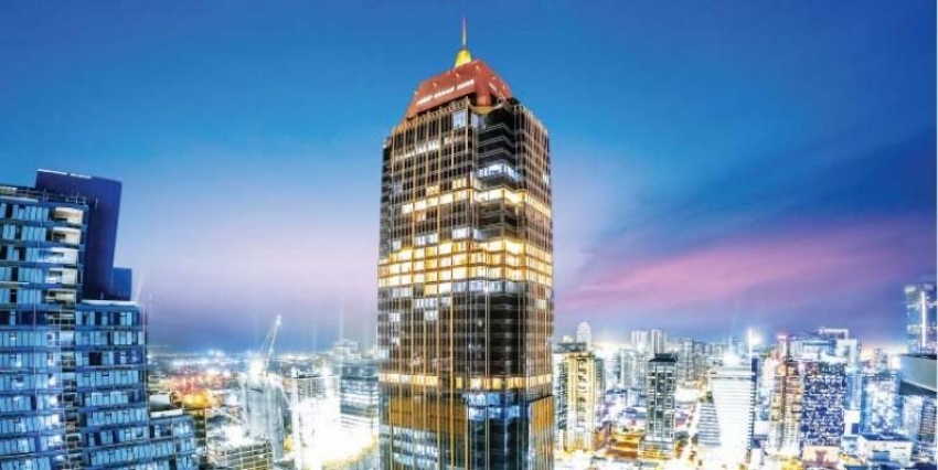 Gran Hyatt roza el cielo en el edificio m&aacute;s alto de Filipinas