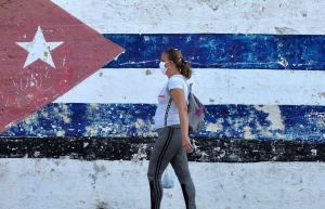 Cuba cierra del todo sus fronteras vetando vuelos comerciales y embarcaciones por coronavirus