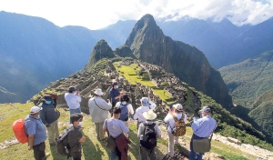 Cusco recibi&oacute; 8,000 turistas extranjeros, la mayor&iacute;a vacunados