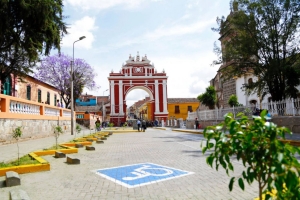 Sunat y Canatur incentivan el turismo formal