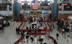 New York aplica multa de US$ 2.000 a quienes incumplan llenado de formulario en sus aeropuertos