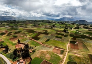 Gobernador regional de Cusco afirma que en Chinchero no hay restos arqueol&oacute;gicos