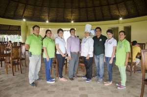Manos m&aacute;gicas en el restaurante la Maloca del BELLA TERRA RESORT