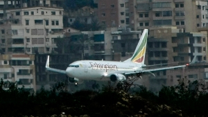 Se estrella un Boeing 737 que volaba de Etiop&iacute;a a Kenia con unas 150 personas a bordo