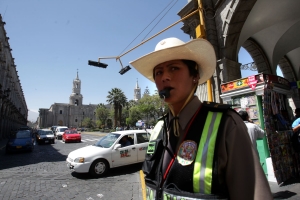 M&aacute;s de 300 polic&iacute;as brindan seguridad en zonas tur&iacute;sticas de Arequipa