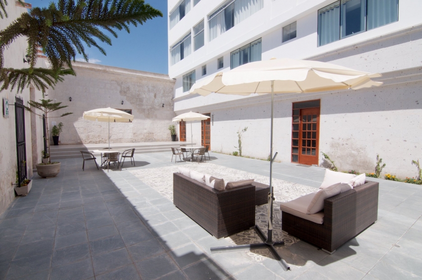 Feria de Viajes en hotel SureStay Plus by Best Western Tierra Sur Colonial en la ciudad de Arequipa