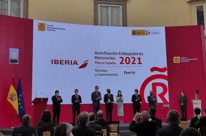 Iberia recibe de los Reyes la acreditaci&oacute;n como Embajadora Honoraria de la Marca Espa&ntilde;a (V&Iacute;DEO)