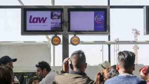 LAW suspende todas sus operaciones y venta de pasajes por "proceso de reorganizaci&oacute;n"