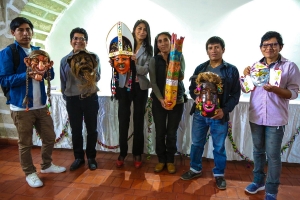 Con concurso de m&aacute;scaras se inician carnavales en Ayacucho