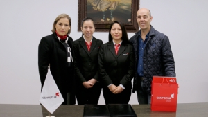 Alumnas ganan beca por m&aacute;s de S/ 26 mil para culminar estudios en Cenfotur