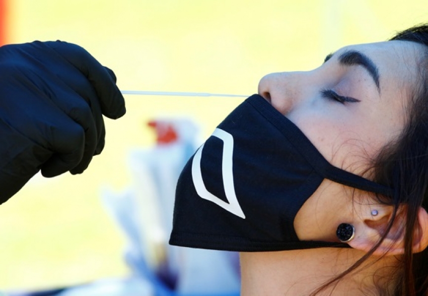 La pandemia golpea fuerte a Estados Unidos y sigue aceler&aacute;ndose en Am&eacute;rica Latina