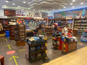 Servicios de transporte, hoteler&iacute;a y retail reinician sus actividades en el Aeropuerto Internacional Jorge Ch&aacute;vez