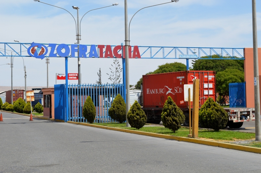Zofratacna prosigue las operaciones de comercio exterior con todas las medidas de seguridad sanitaria