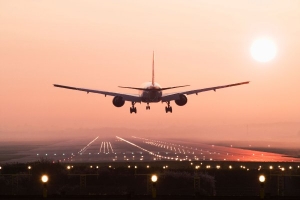COVID-19 seguir&aacute; afectando al transporte a&eacute;reo en el 2021, seg&uacute;n Moody&rsquo;s