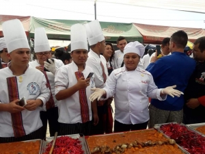 As&iacute; se llev&oacute; a cabo la elaboraci&oacute;n de la Puka Picante m&aacute;s grande en Ayacucho