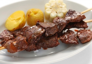 Inici&oacute; &ldquo;La Semana del Anticucho&rdquo;, excelente oportunidad para reconocer el valor de este tradicional plato