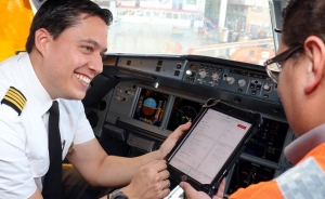 Pilotos de Avianca ahora usar&aacute;n iPads en la cabina