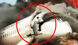 Copiloto del avi&oacute;n incendiado en Mosc&uacute; regres&oacute; para salvar a pasajeros (V&Iacute;DEO)