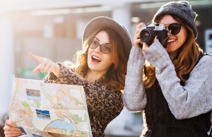 Independientes: las mujeres son las que m&aacute;s usan Internet para viajar