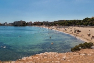 Espa&ntilde;a trabaja sobre un escenario de verano sin turistas internacionales